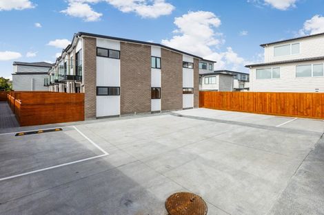 Photo of property in 7c Gladfield Lane, Te Atatu Peninsula, Auckland, 0610