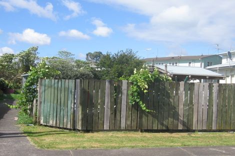 Photo of property in 5-9 Fraser Avenue, Northcote, Auckland, 0627