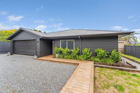 Photo of property in 22a Huia Street, Waikanae, 5036