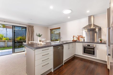 Photo of property in 5 Paparoa Crescent, Aotea, Porirua, 5024