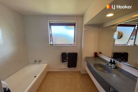 Photo of property in 104 Hagart-alexander Drive, Mosgiel, 9024