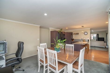 Photo of property in 17 Raukawa Road, Ashhurst, Palmerston North, 4470