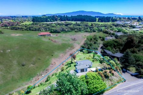 Photo of property in 112 Ngarara Road, Waikanae, 5036