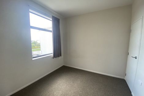 Photo of property in 71 Battalion Drive, Papakura, 2110