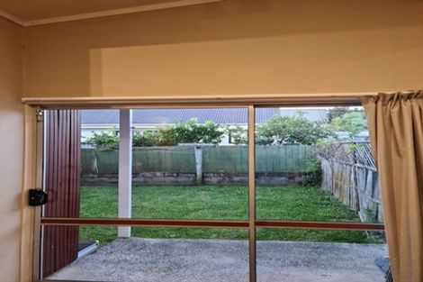 Photo of property in 2/5 Camden Road, Sandringham, Auckland, 1025