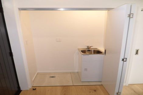 Photo of property in 16 Inglis Street, Seatoun, Wellington, 6022