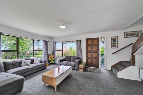 Photo of property in 6 Warkworth Grove, Bell Block, New Plymouth, 4312