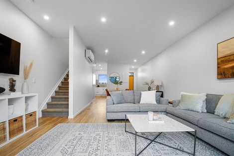 Photo of property in 31 Peihana Road, Hobsonville, Auckland, 0616