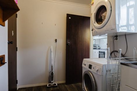 Photo of property in 23 Haast Place, Awapuni, Palmerston North, 4412