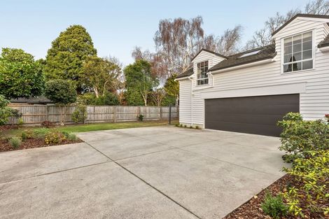 Photo of property in 112 Clyde Road, Ilam, Christchurch, 8041