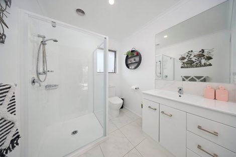 Photo of property in 33 Kotuku Road, South Bay, Kaikoura, 7300