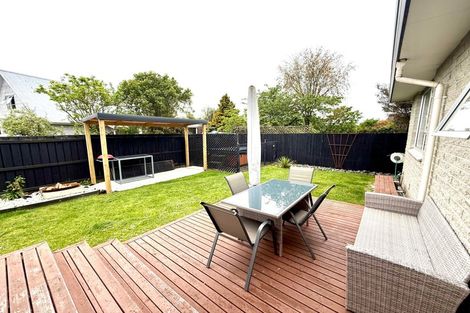 Photo of property in 1/17d Te Maru Place, Redwood, Christchurch, 8051