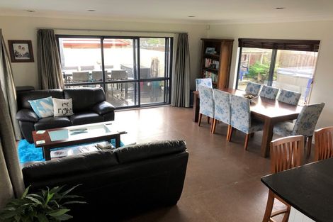 Photo of property in 3 Idris Court, The Gardens, Auckland, 2105