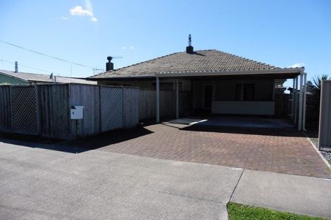 Photo of property in 4 Anderson Road, Taradale, Napier, 4112