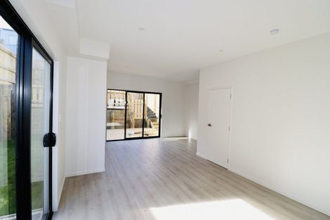 Photo of property in 3 Heketara Place, Papakura, 2110