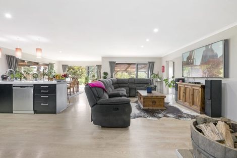 Photo of property in 42 Urumaraki Avenue, Helensville, 0800