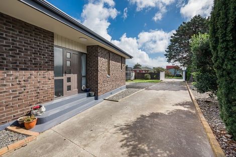 Photo of property in 50 Walton Road, Paraparaumu Beach, Paraparaumu, 5032