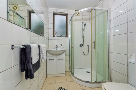 Photo of property in 114 Colwill Road, Massey, Auckland, 0614