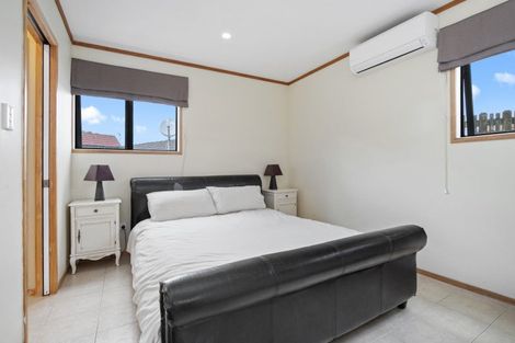 Photo of property in 13 Norfolk Rise, Waiuku, 2123