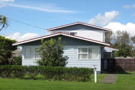 Photo of property in 6 Miro Street, Castlecliff, Whanganui, 4501