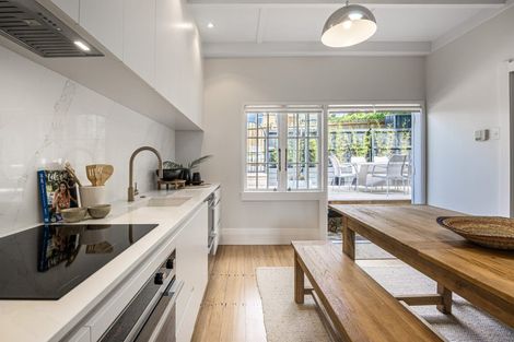 Photo of property in 5 Keystone Avenue, Mount Roskill, Auckland, 1041