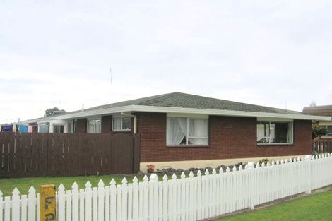 Photo of property in 35 Western Road, Bellevue, Tauranga, 3110