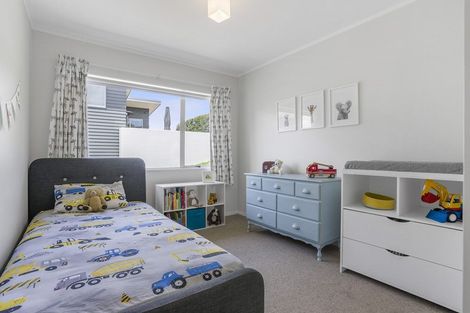 Photo of property in 2/30 Howe Street, Howick, Auckland, 2014