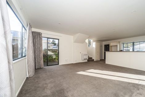 Photo of property in 30 Firth Terrace, Karori, Wellington, 6012