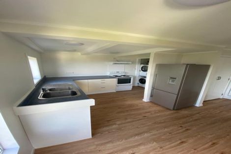 Photo of property in 17 Oku Street, Island Bay, Wellington, 6023