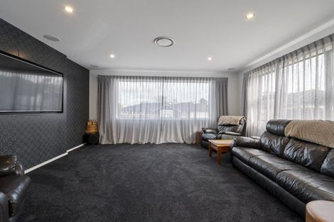 Photo of property in 4 Waimarama Court, Roslyn, Palmerston North, 4414