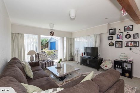 Photo of property in 440b Great South Road, Opaheke, Papakura, 2113