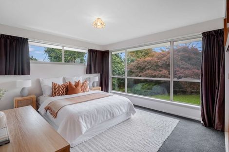Photo of property in 14 Oakdale Street, Avonhead, Christchurch, 8042