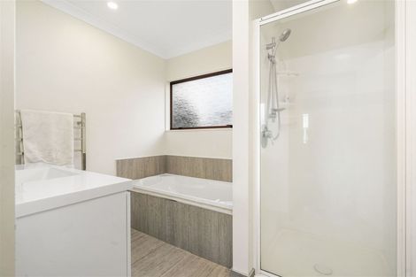 Photo of property in 33 Glen Lynne Avenue, Queenwood, Hamilton, 3210