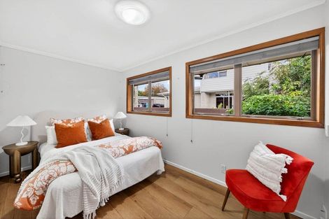 Photo of property in 18b Stratford Avenue, Milford, Auckland, 0620