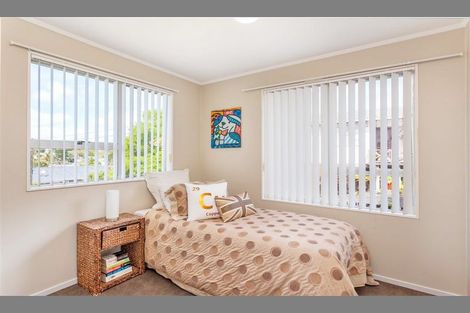 Photo of property in 51 Triangle Road, Massey, Auckland, 0614