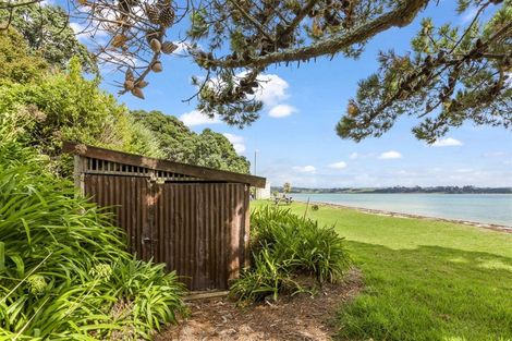 Photo of property in 131 Torkar Road, Clarks Beach, 2122