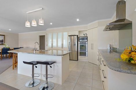 Photo of property in 13 Hogan Road, Cambridge, 3493