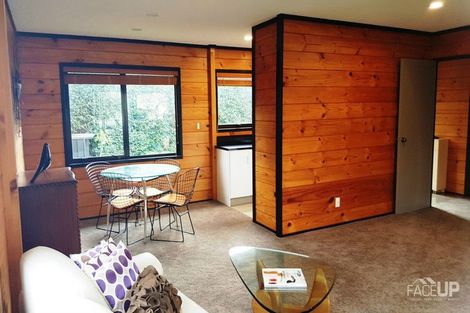 Photo of property in 1/302 Te Atatu Road, Te Atatu South, Auckland, 0610