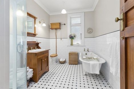 Photo of property in 16 Mallam Street, Karori, Wellington, 6012