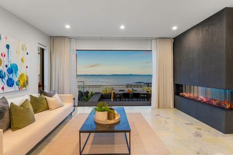 Photo of property in 18a The Esplanade, Eastern Beach, Auckland, 2012