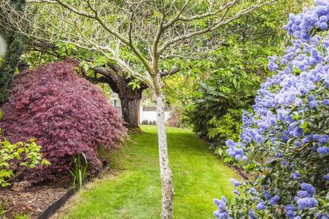 Photo of property in 11 Ilkley Place, Ilam, Christchurch, 8041