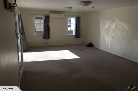 Photo of property in 17b Trent Street, Island Bay, Wellington, 6023