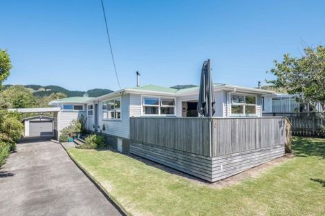 Photo of property in 6 Horomona Road, Paekakariki, 5034