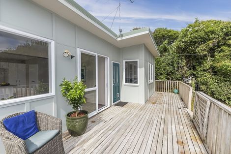 Photo of property in 5a Mepham Place, Ranui, Porirua, 5024