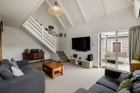 Photo of property in 50b Williams Street, Cambridge, 3434