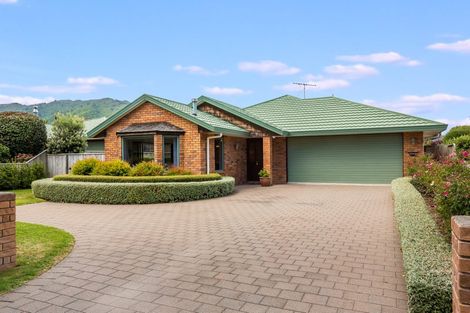 Photo of property in 6 Horopito Road, Waikanae, 5036