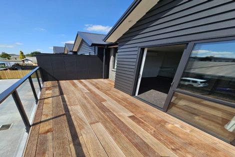 Photo of property in 1 Gadsby Place, Hamilton East, Hamilton, 3216