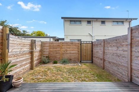 Photo of property in 8/255 Kilmore Street, Christchurch Central, Christchurch, 8011