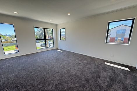 Photo of property in 22c Toru Street, Te Atatu Peninsula, Auckland, 0610