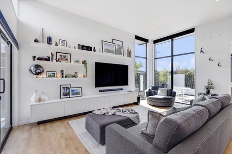 Photo of property in 16 Mersham Drive, Prebbleton, 7604